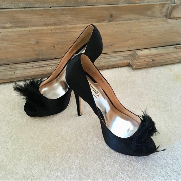 Badgley Mischka black satin peep toe heels - Picture 2 of 4